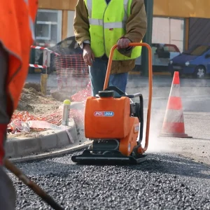 Compattatore a piastra vibrante PCX 20A_2